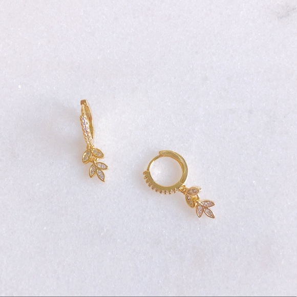 S925 leaves hoop earrings - Picture 1 of 6